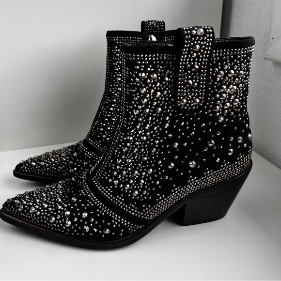 ISNOM Black Studded Rhinestone western Ankle Boots size 7 - Picture 1 of 13